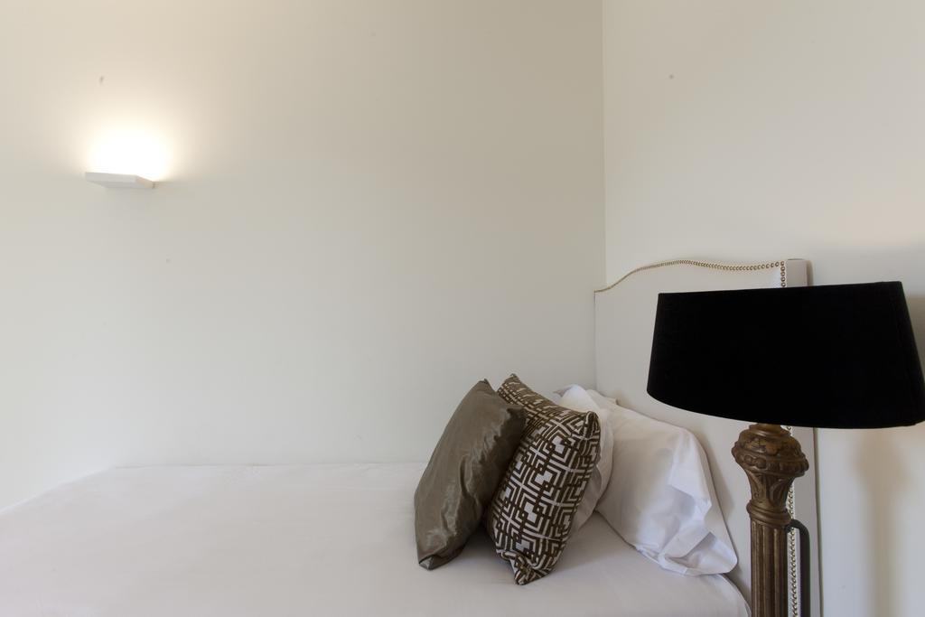 Splendom Suites Pau Claris Barcelona Bagian luar foto